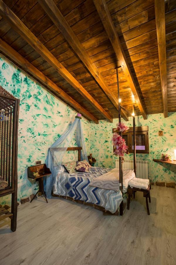 El Eden De Javier Guest House Robledillo Ngoại thất bức ảnh