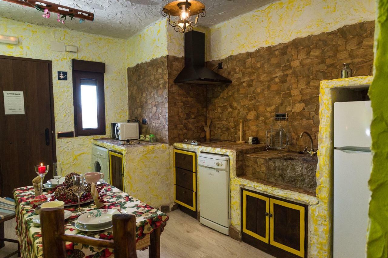 El Eden De Javier Guest House Robledillo Ngoại thất bức ảnh