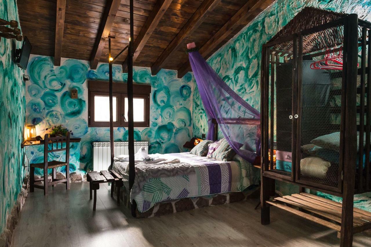 El Eden De Javier Guest House Robledillo Ngoại thất bức ảnh